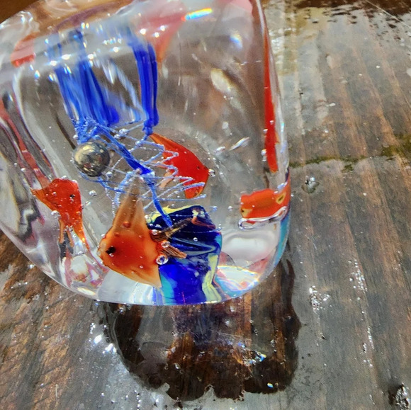 🐠📃⚖️ Paperweight by Dynasty Gallery - Picture 7 of 9